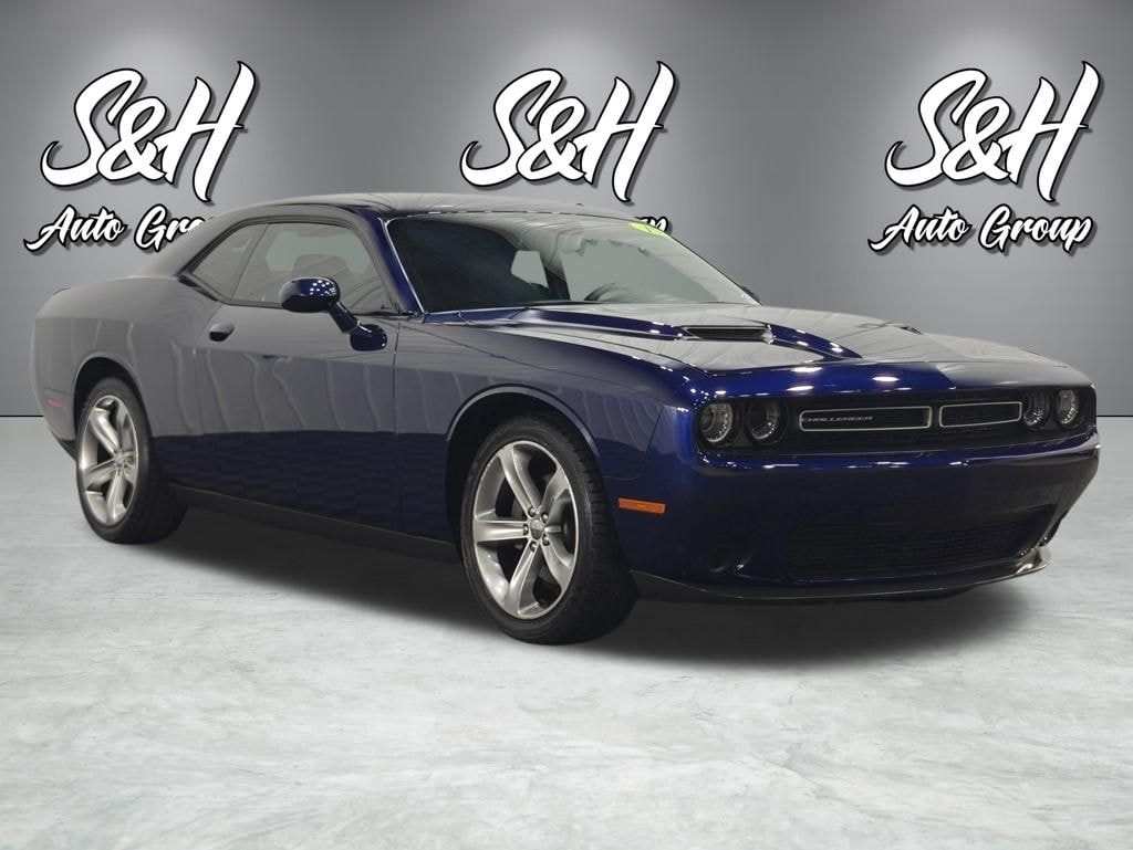 Used 2015 Dodge Challenger SXT Coupe