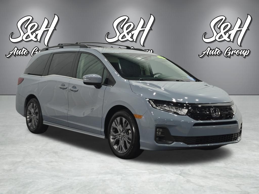 Used 2025 Honda Odyssey Touring Minivan/Van