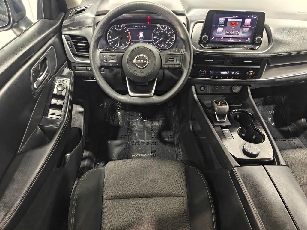 Used 2024 Nissan Rogue SV SUV