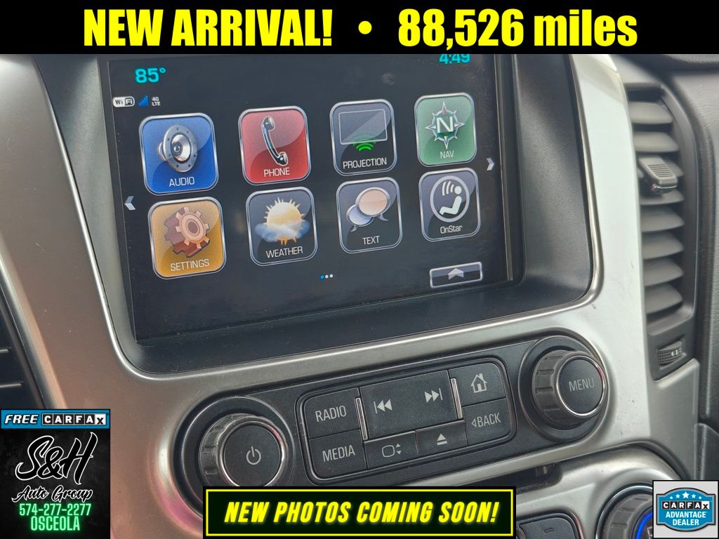 2017 Chevrolet Suburban LT photo 2