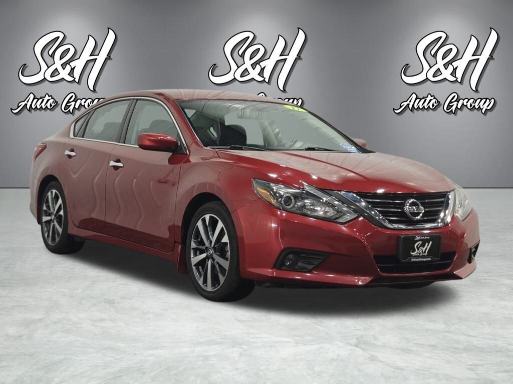Used 2017 Nissan Altima 2.5 SR Sedan