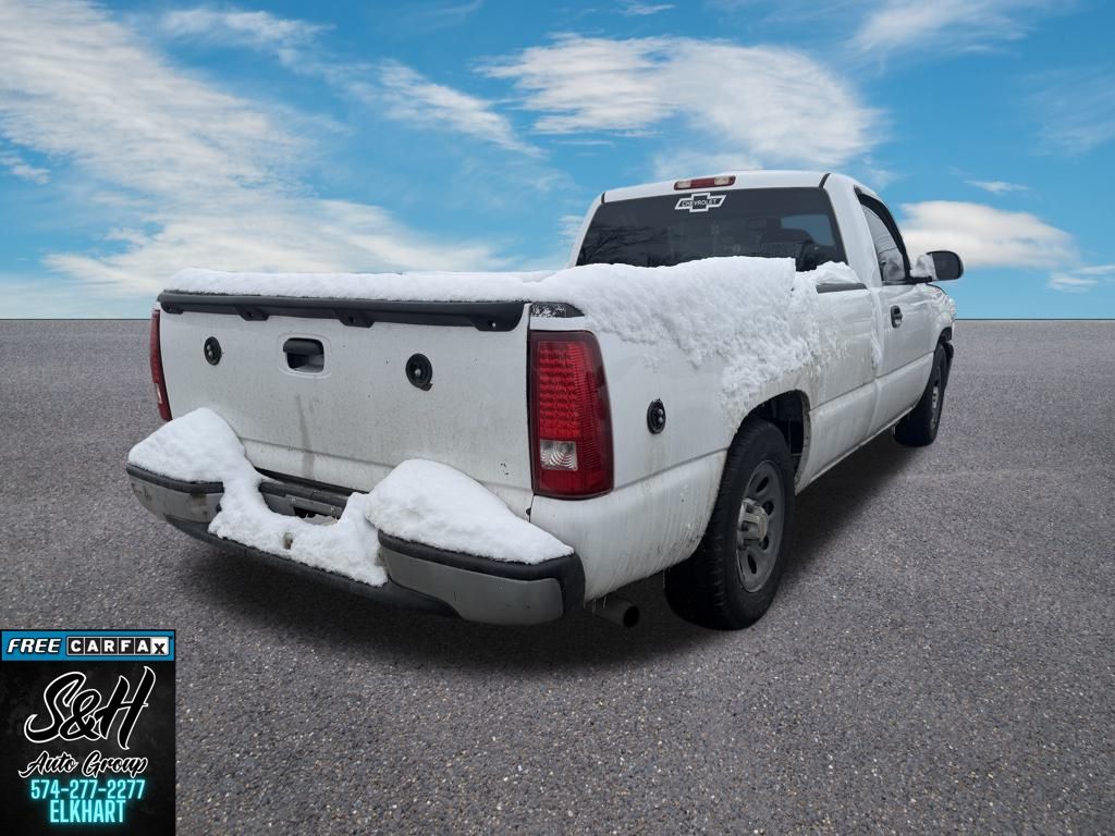 2007 Chevrolet Silverado 1500 Work Truck photo 2
