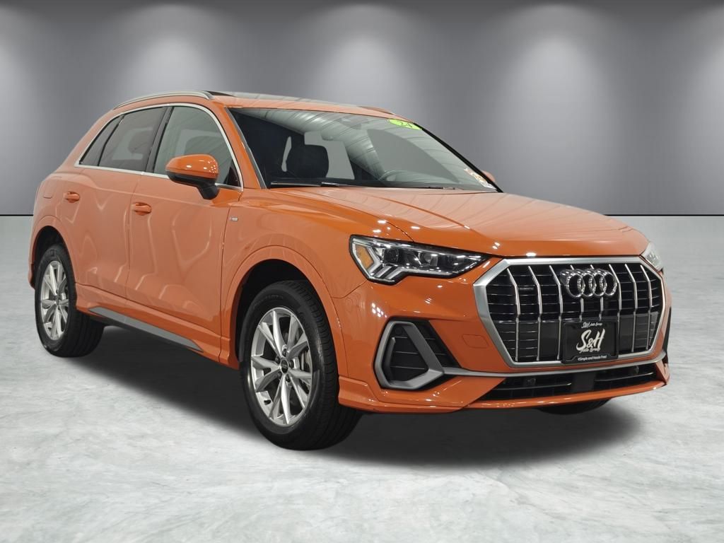 2024 Audi Q3 Premium photo 2