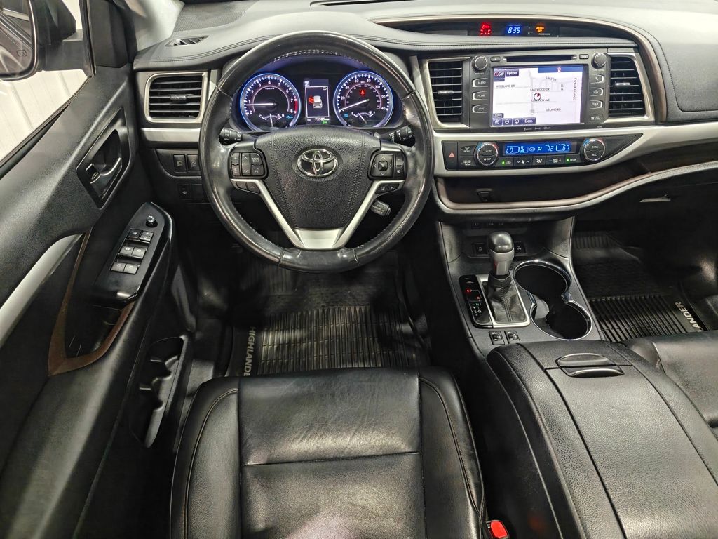 2019 Toyota Highlander XLE photo 3