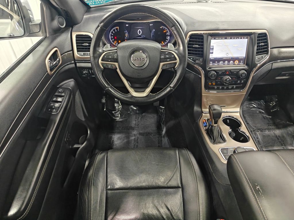 2017 Jeep Grand Cherokee Limited photo 3