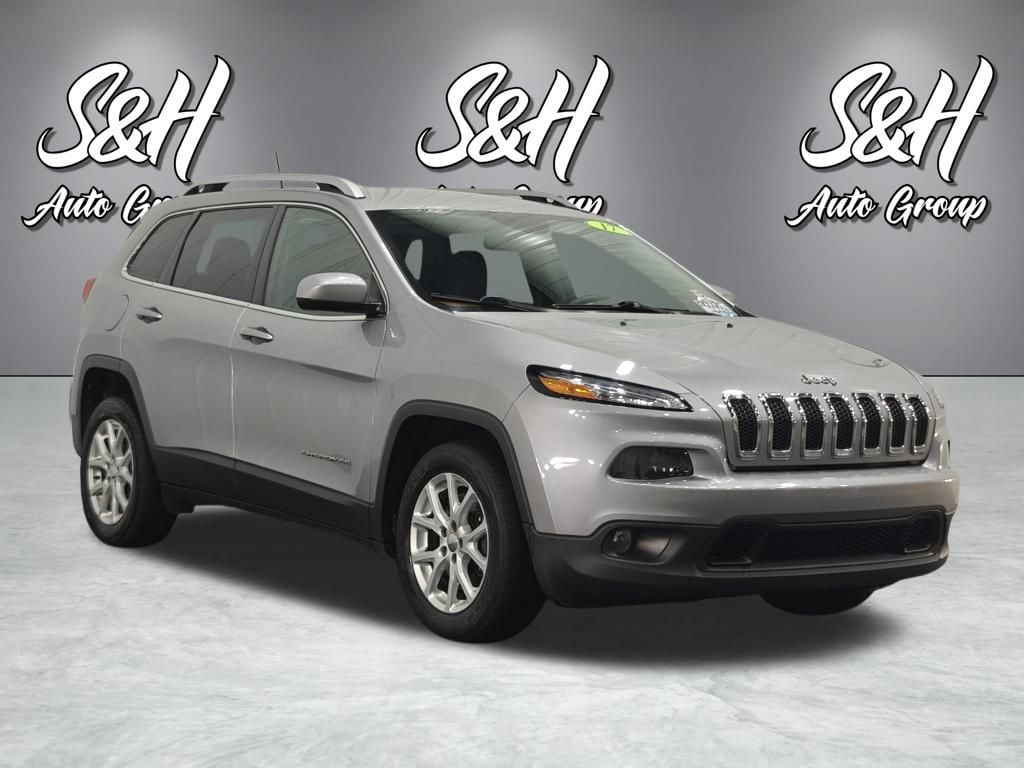 Used 2017 Jeep Cherokee Latitude SUV