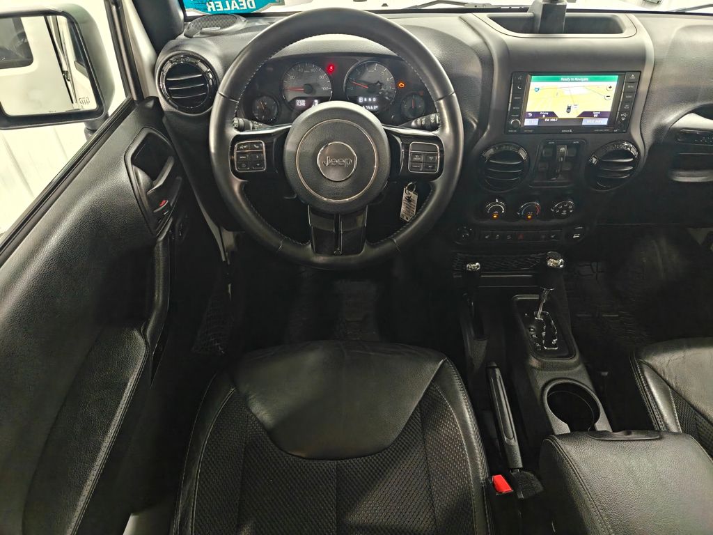 2017 Jeep Wrangler Unlimited Sahara photo 3