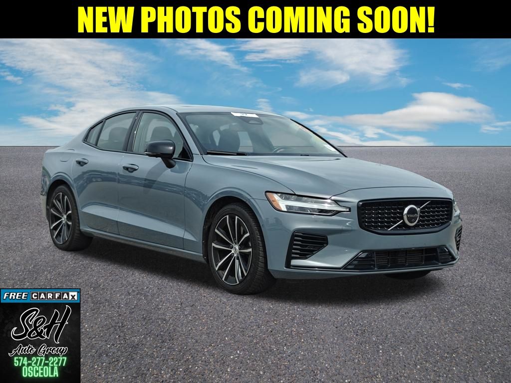 2023 Volvo S60 T8 Recharge Plus Dark Theme AWD's photo
