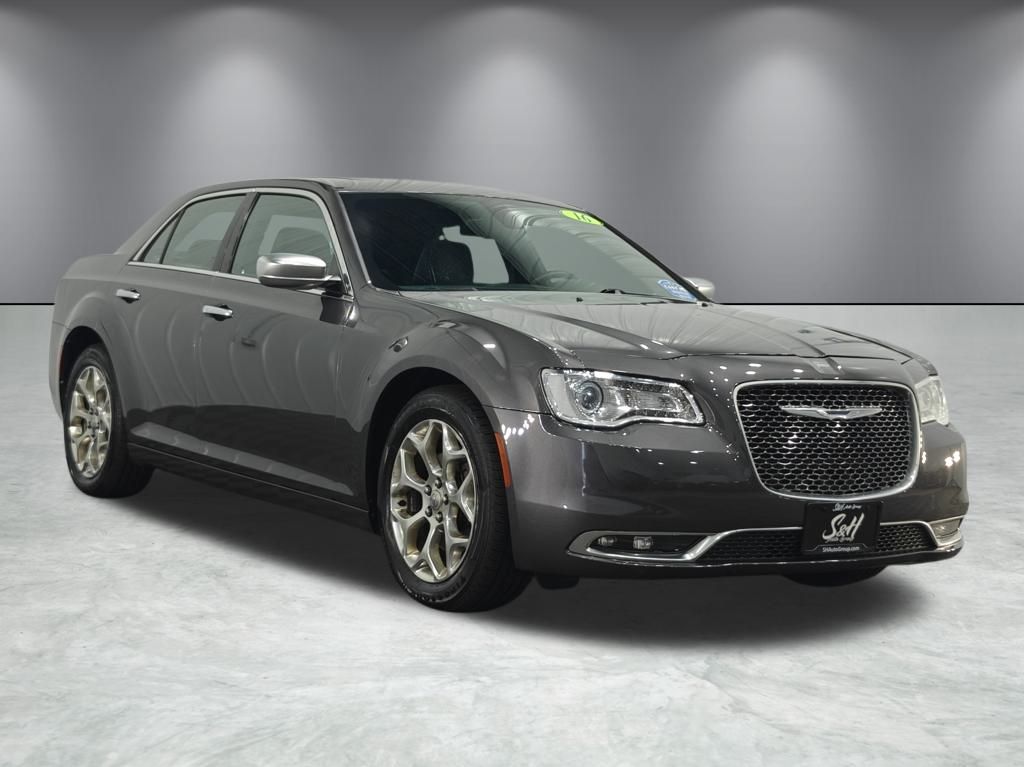 2016 Chrysler 300 C Platinum photo 2