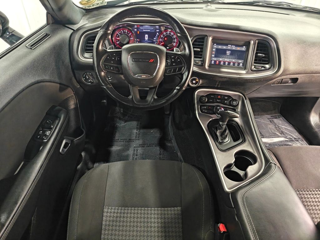 2022 Dodge Challenger GT photo 4