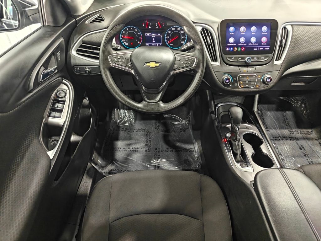 2023 Chevrolet Malibu 1LT photo 4