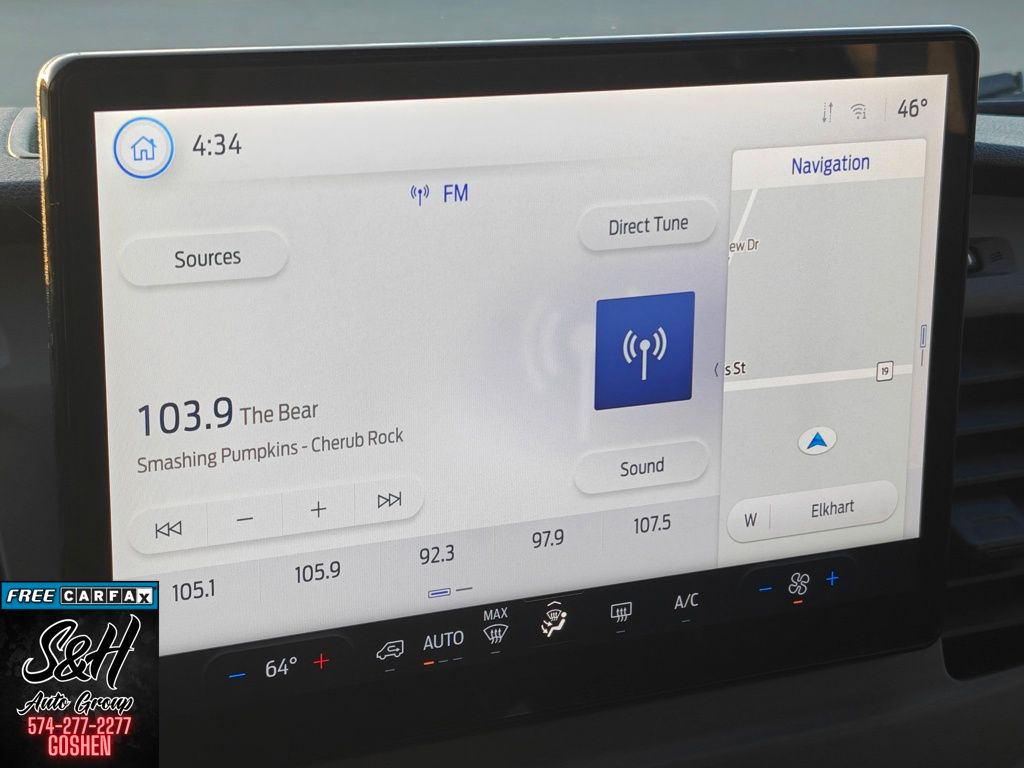 2022 Ford Transit Passenger XL photo 2