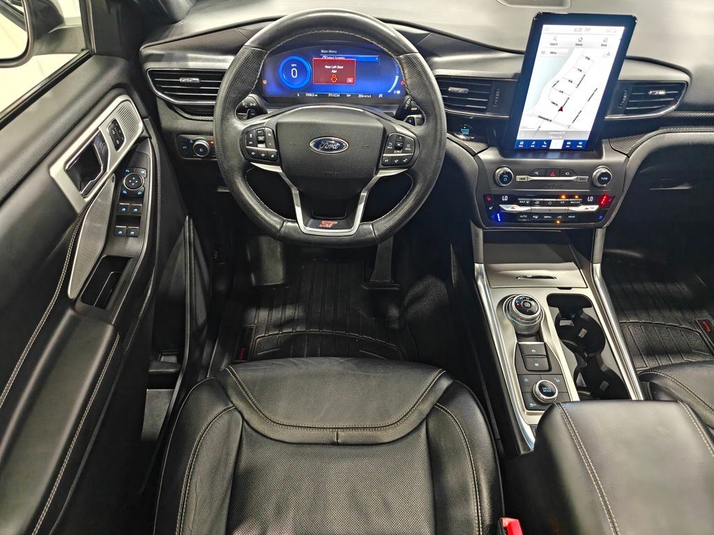 2020 Ford Explorer ST photo 3