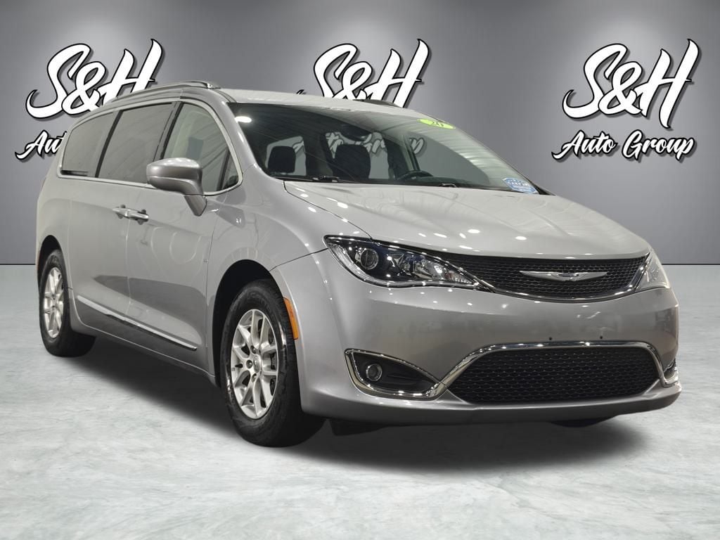 Used 2020 Chrysler Pacifica Touring L Minivan/Van