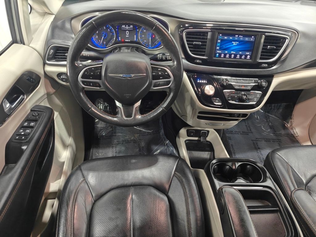 Used 2020 Chrysler Pacifica Touring L Minivan/Van