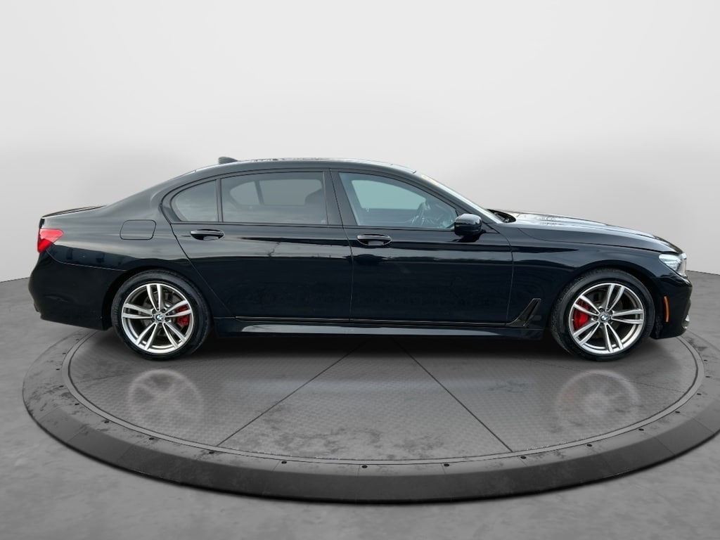 Used 2019 BMW 740i xDrive Sedan