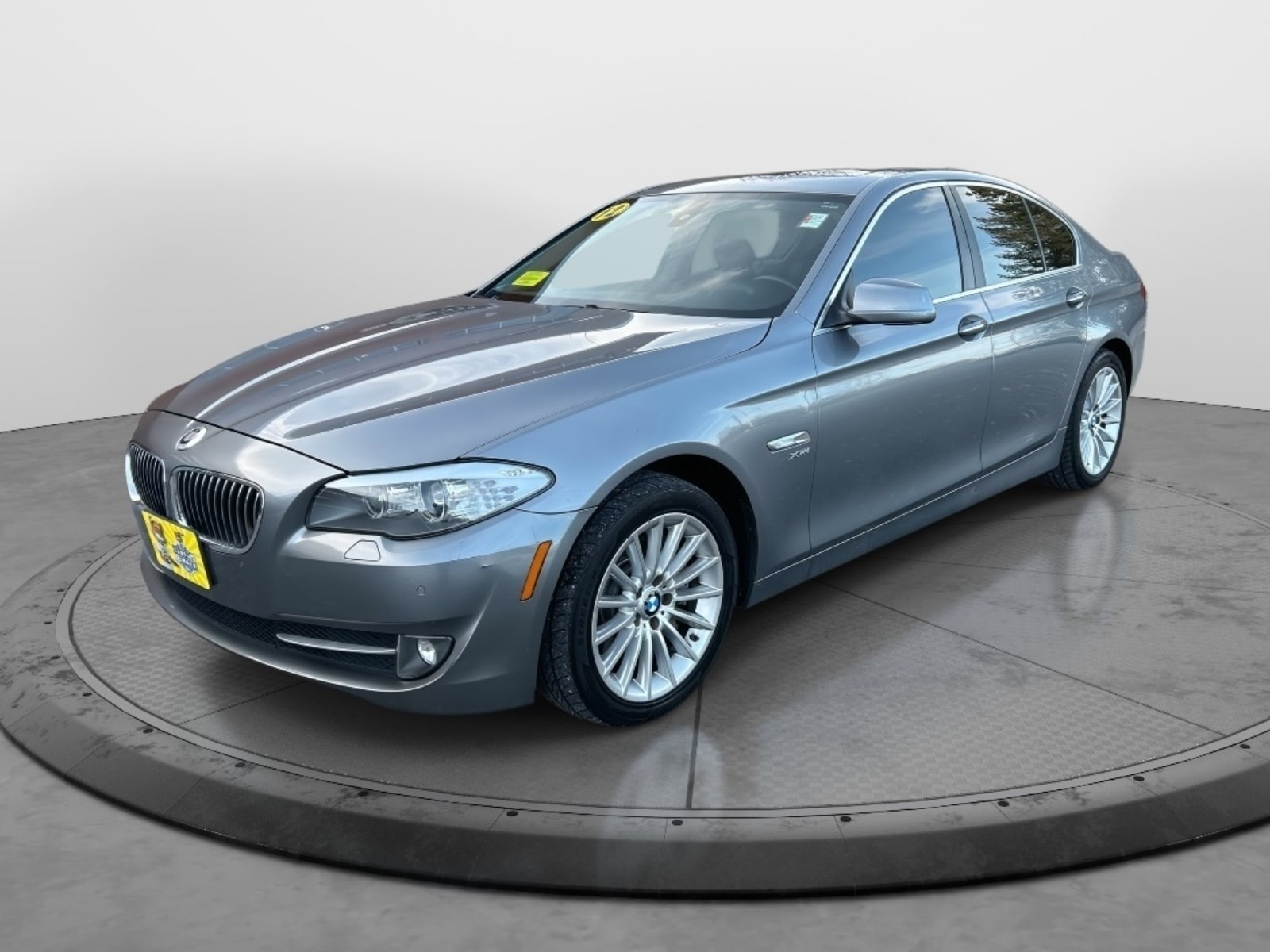 2012 BMW 5 Series 535i's photo
