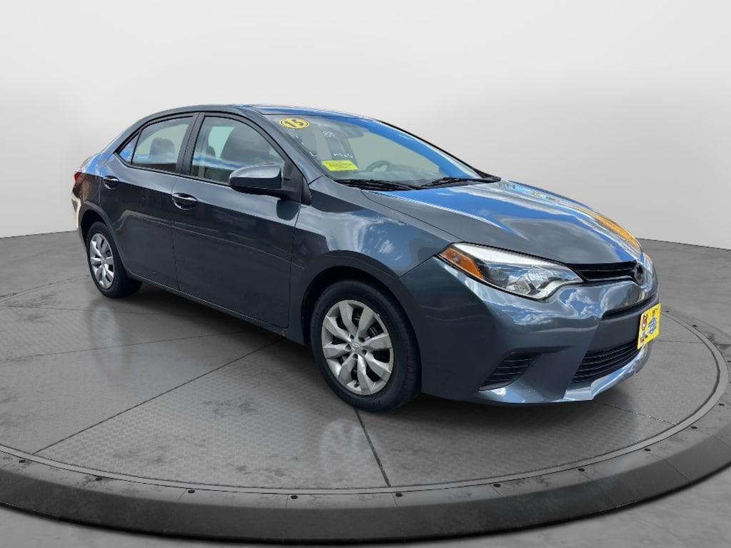 Used 2015 Toyota Corolla LE Sedan