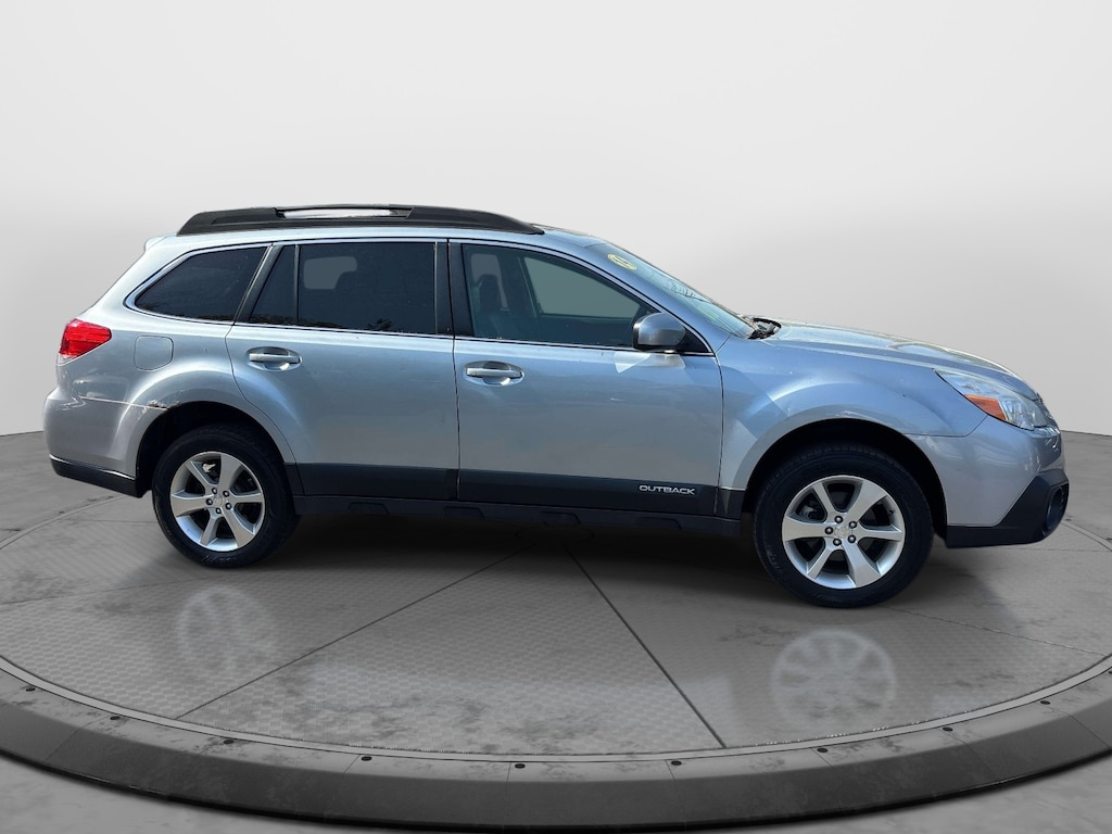 Used 2014 Subaru Outback 2.5i Limited (CVT) SUV