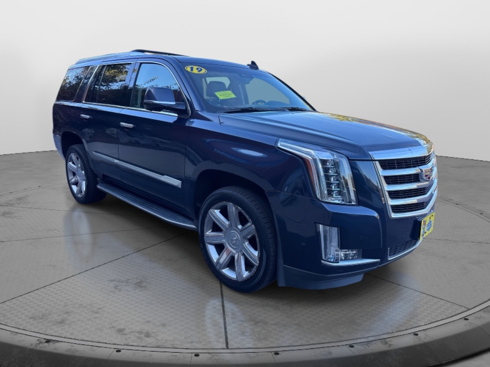 2019 Cadillac Escalade Luxury photo 4
