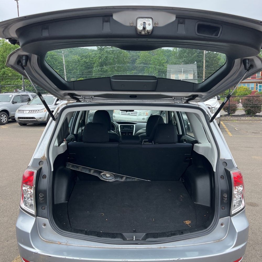 2013 Subaru Forester 2.5X photo 2
