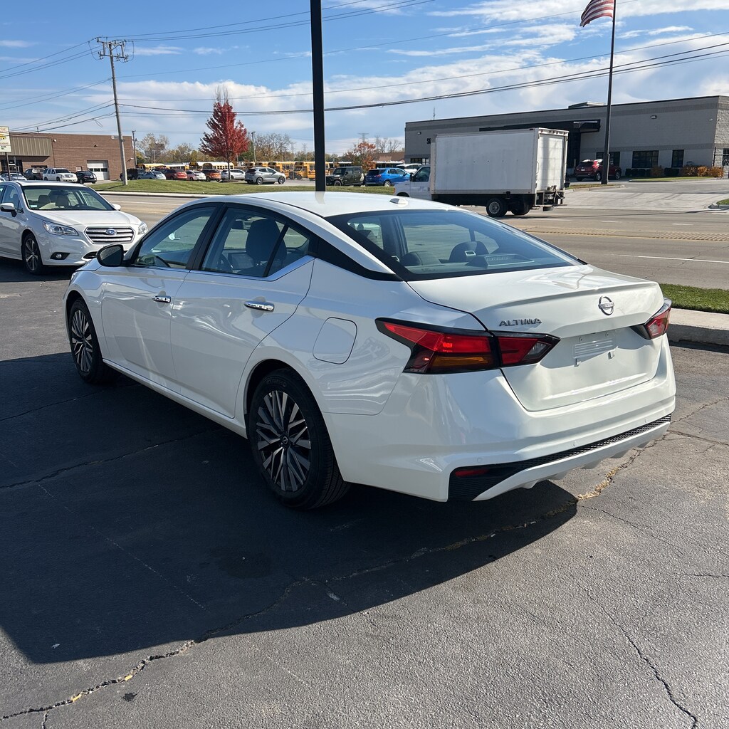 Used 2025 Nissan Altima SV Sedan