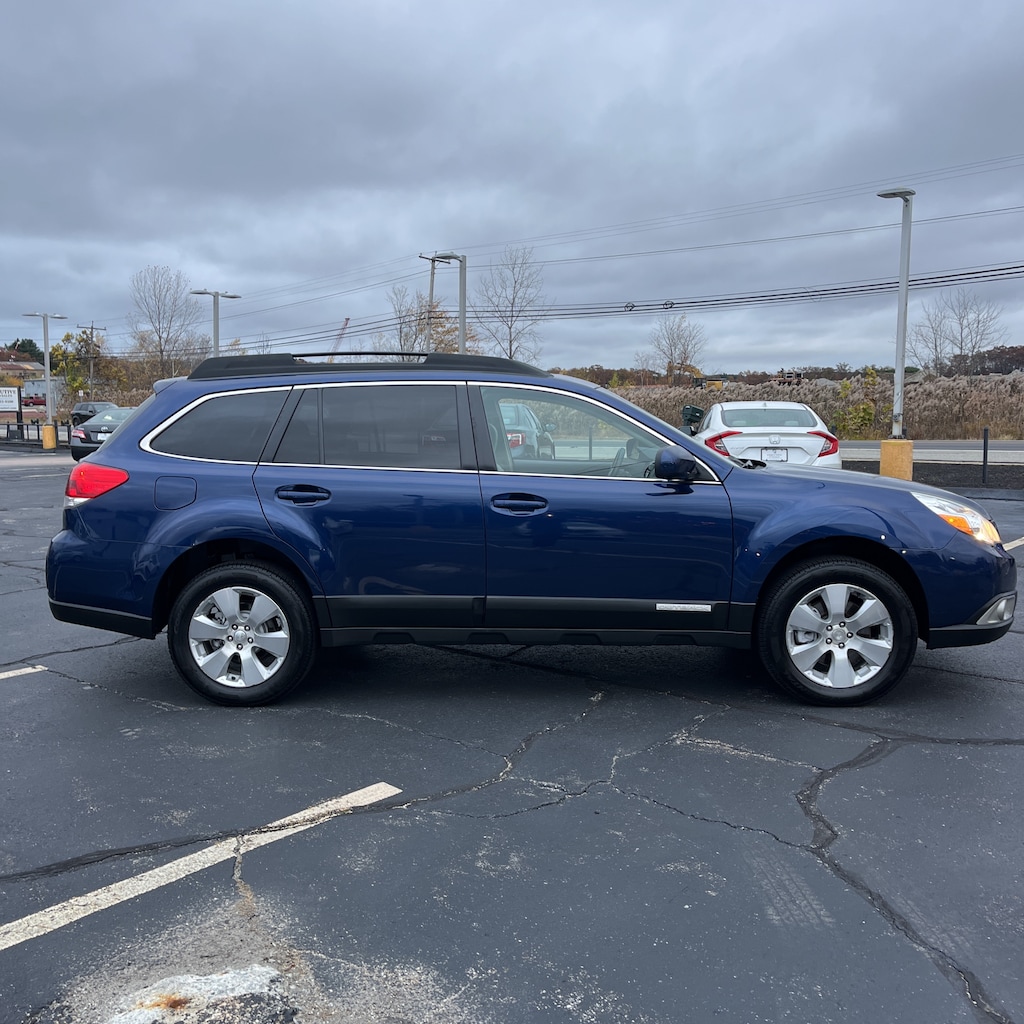 Used 2011 Subaru Outback 3.6R Limited (A5) SUV