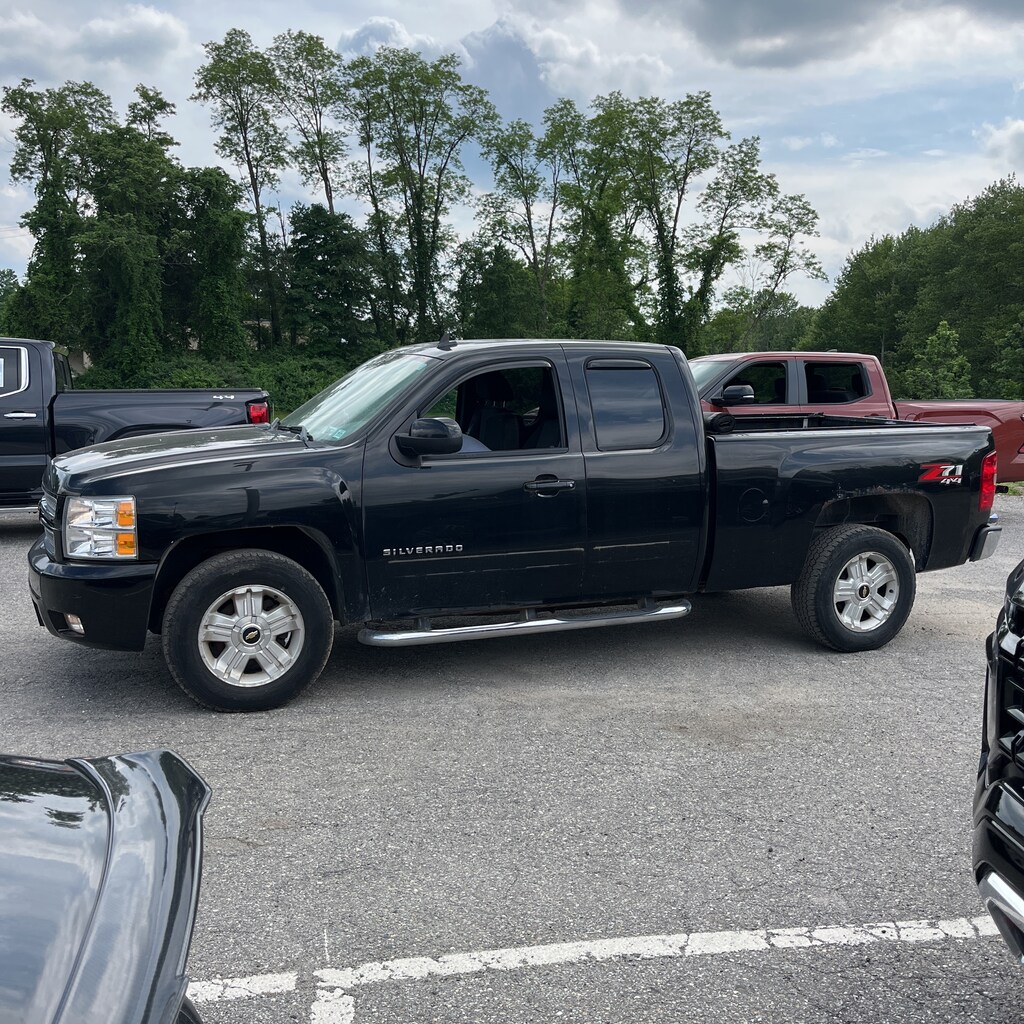 Used 2013 Chevrolet Silverado 1500 LT Z71 1LT PKG 6/12 FT BED 4DR Truck Extended Cab