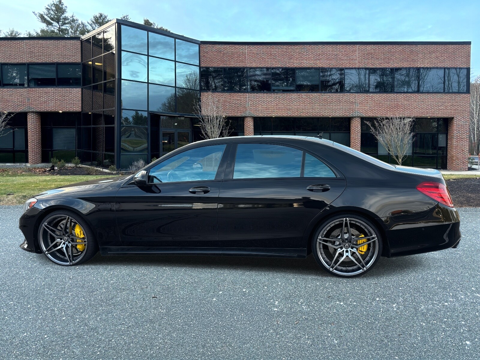 2014 Mercedes Benz S AMG 63 photo 2