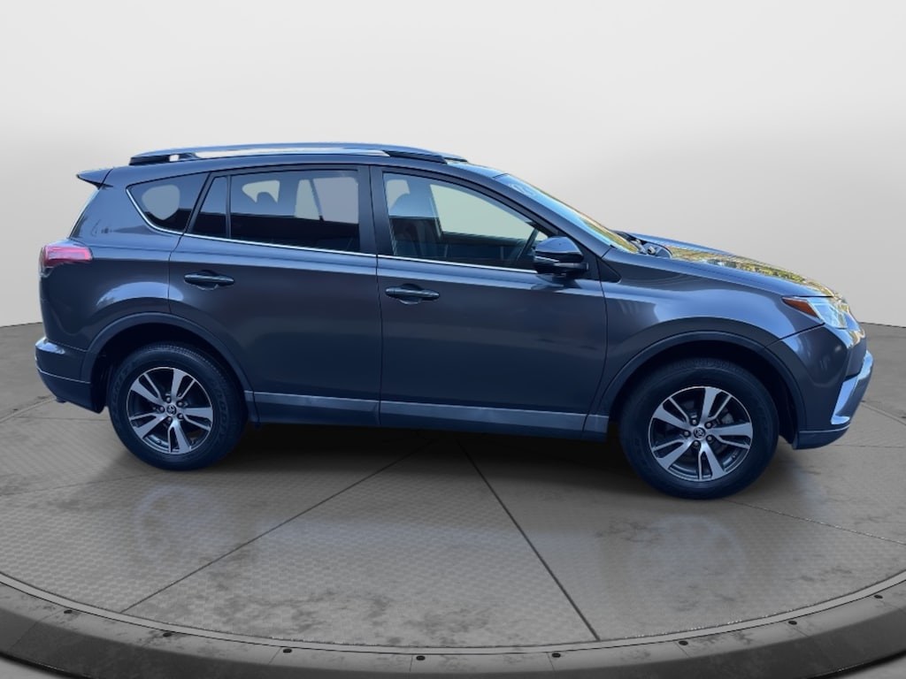 Used 2016 Toyota RAV4 XLE SUV