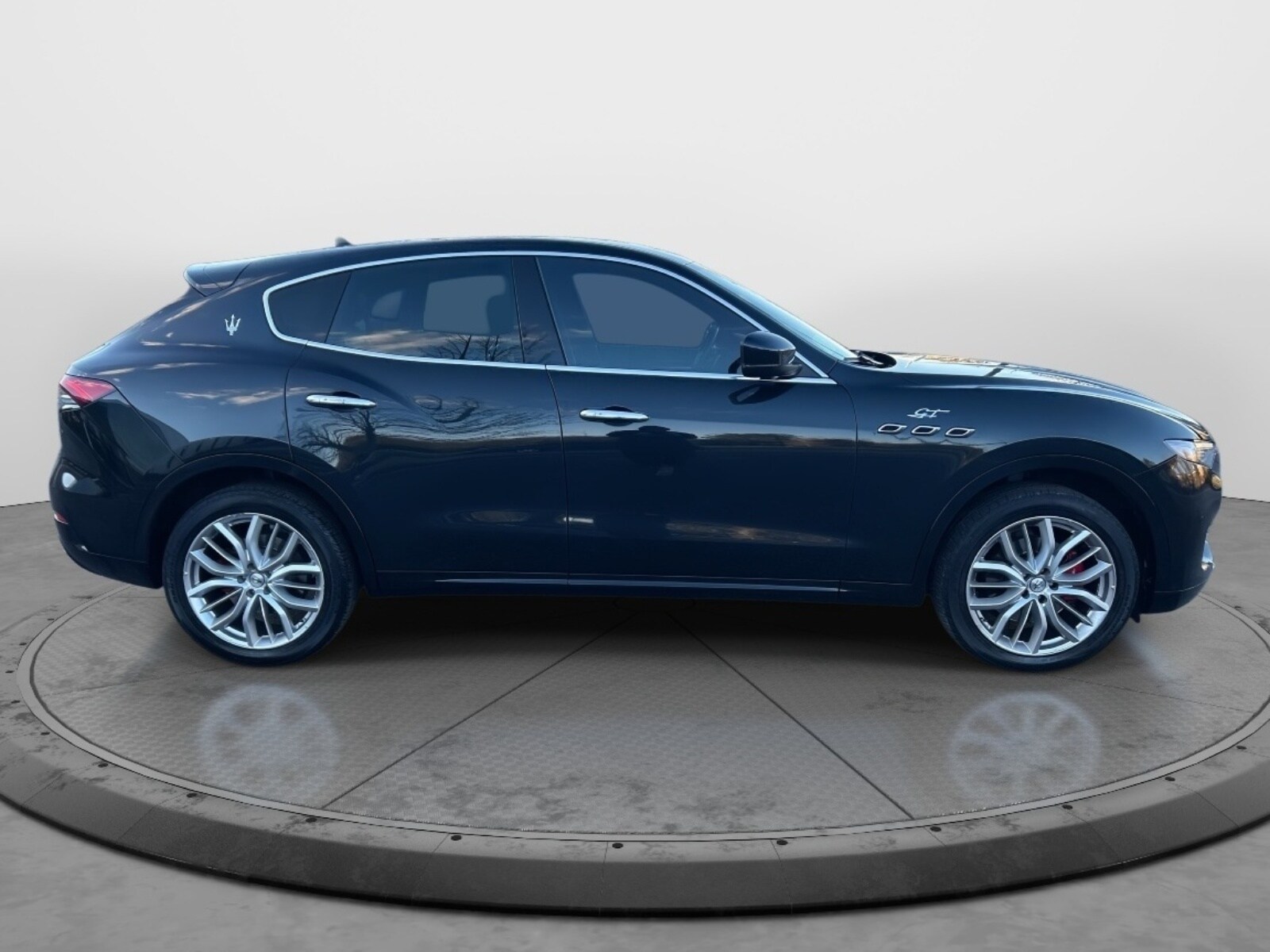 2022 Maserati Levante Base GT photo 4