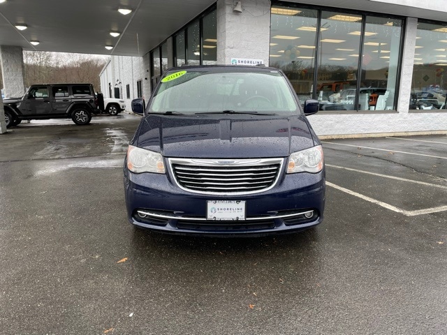 Used 2016 Chrysler Town & Country Touring with VIN 2C4RC1BG9GR205329 for sale in Hudson, NY