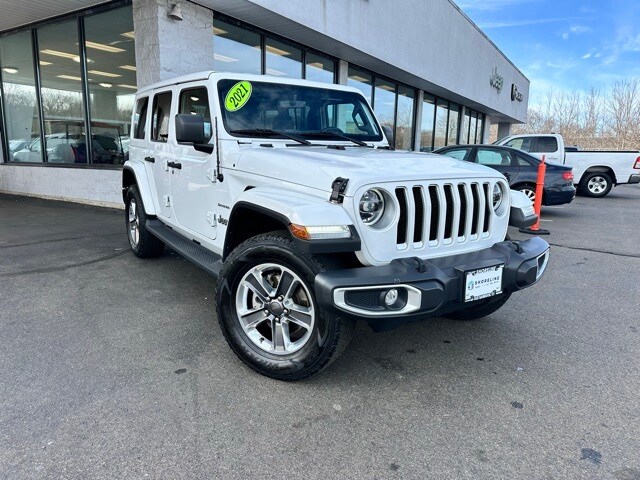 2021 Jeep Wrangler Unlimited Sahara photo 3