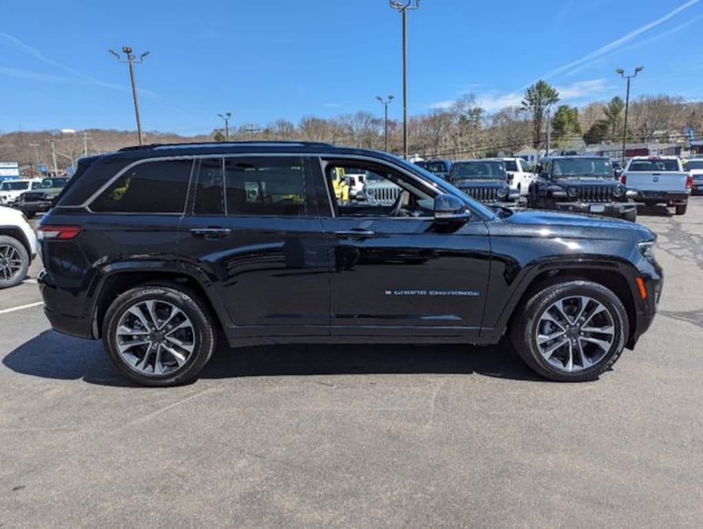 Used 2022 Jeep Grand Cherokee 4xe Overland SUV