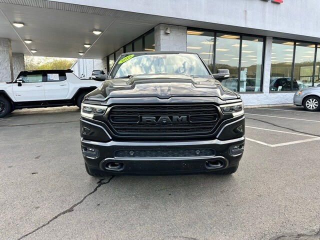 2022 Ram 1500 Limited Night Edition photo 2