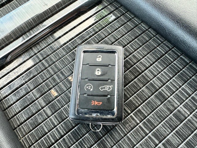 2022 Jeep Wagoneer Series II photo 2