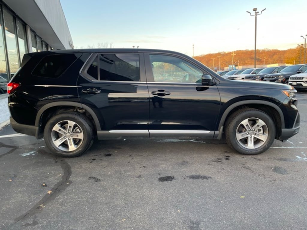 Used 2024 Honda Pilot EX-L SUV