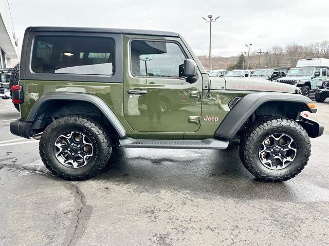 2023 Jeep Wrangler Two-Door Rubicon photo 3