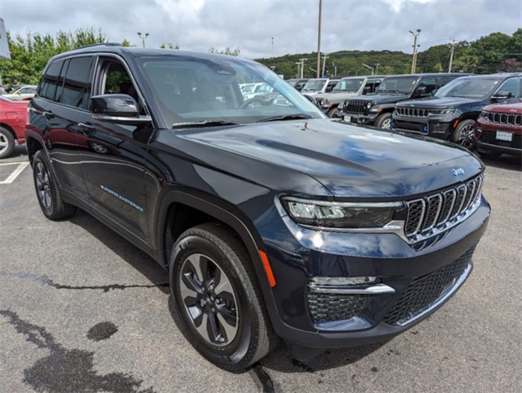New 2023 Jeep Grand Cherokee 4xe  Sport Utility