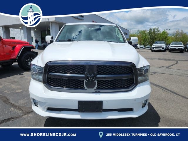 2018 RAM 1500 Night 4x4 Crew Cab 5'7's photo