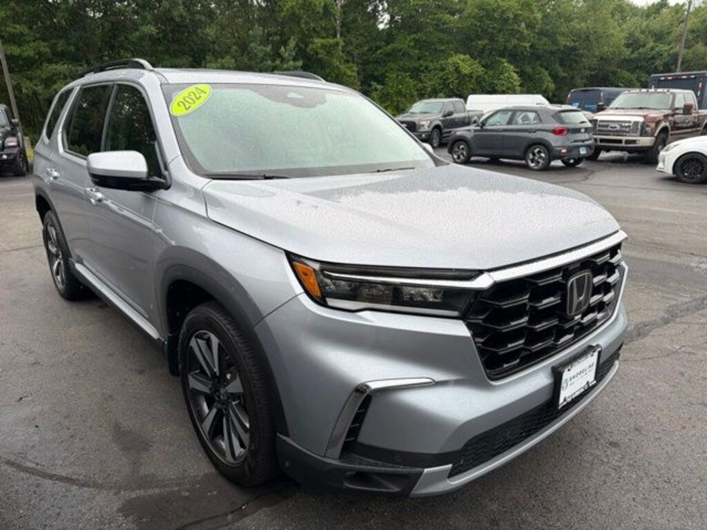 Used 2024 Honda Pilot Touring SUV