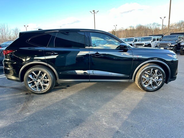 2022 Acura MDX SH-AWD A-Spec photo 2