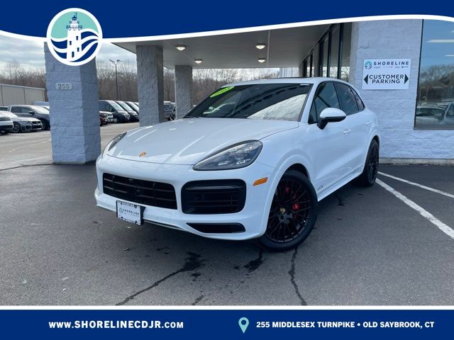 2023 Porsche Cayenne GTS's photo