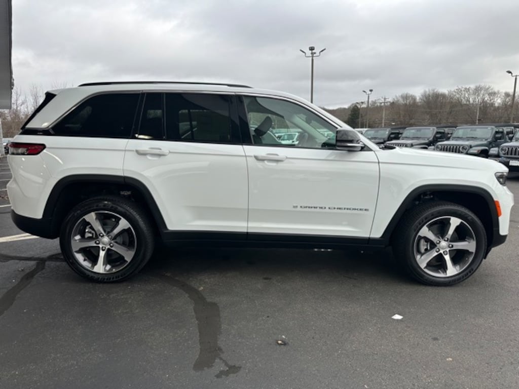 New 2024 Jeep Grand Cherokee 4xe  Sport Utility
