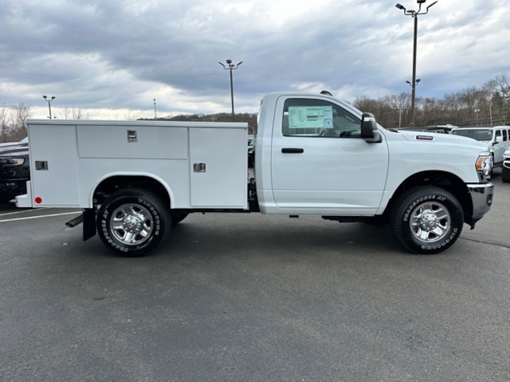 New 2024 Ram 3500 TRADESMAN REGULAR CAB 4X4 8' BOX Pickup
