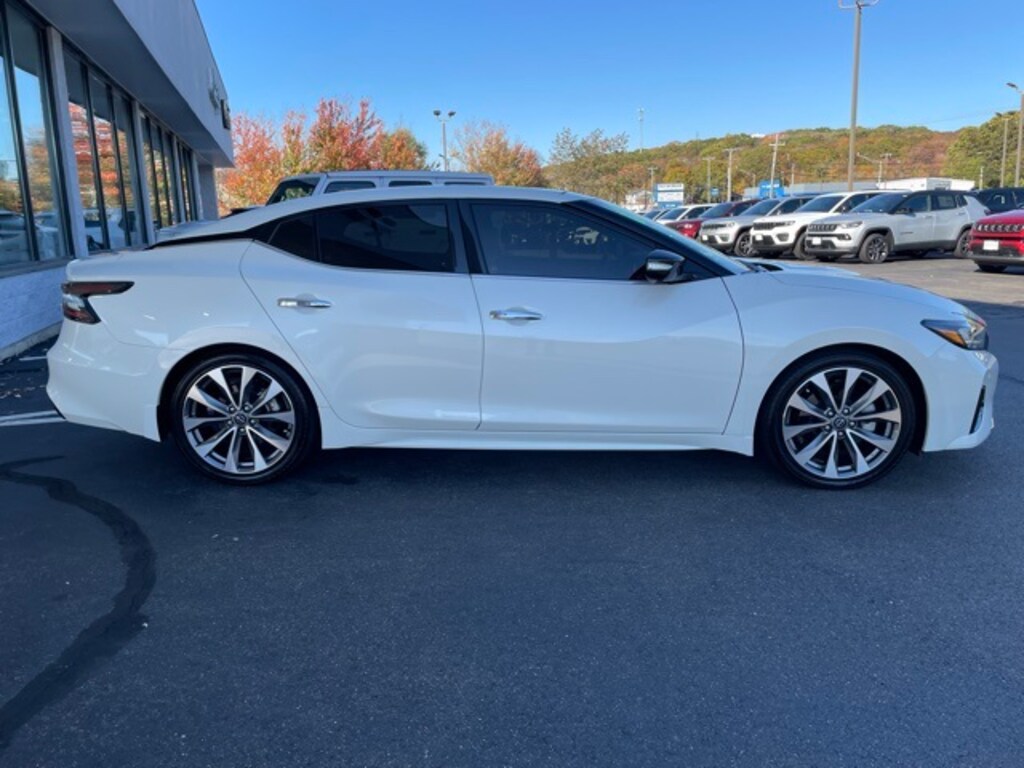 Used 2023 Nissan Maxima Platinum Sedan