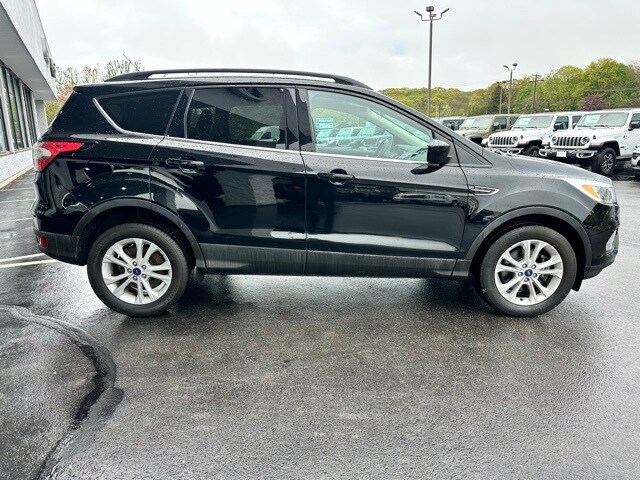 2017 Ford Escape SE photo 4