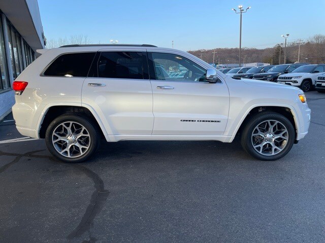 2019 Jeep Grand Cherokee Overland photo 4