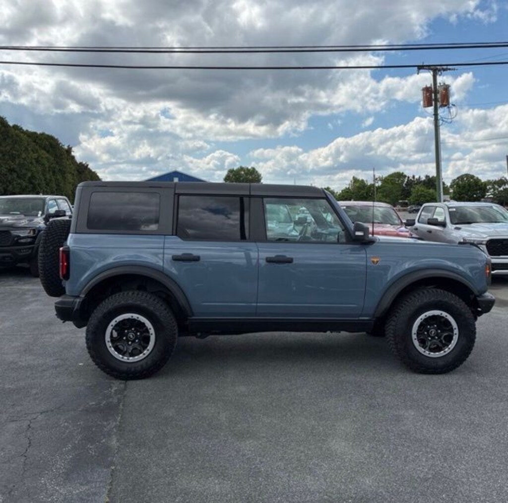 Used 2023 Ford Bronco SUV