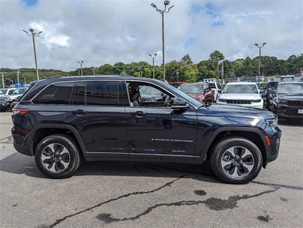 New 2023 Jeep Grand Cherokee 4xe  Sport Utility